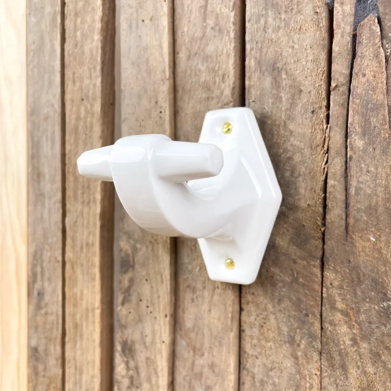 Porte-peignoir en porcelaine