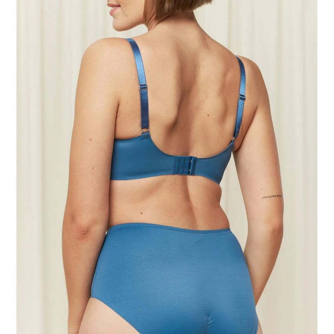 Soutien-Gorge Minimizer Sans Armatures Bleu Triumph | 3 Suisses